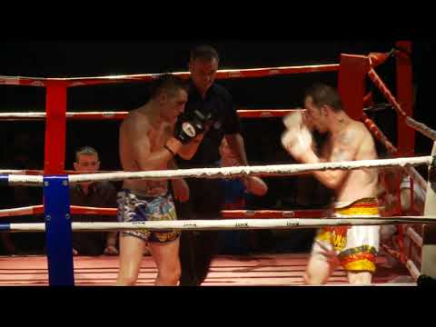 FULL RULES MUAY THAI Andy Gray (Cork Thai) vs Darren Cashman (Siam Warriors) 64kg PART 3
