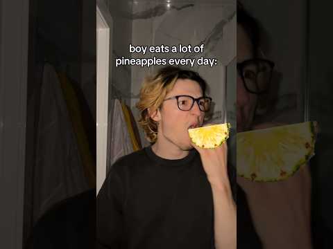 Pineapple Eating🍍