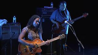Ruthie Foster - Avignon Blues Festival "Death Came A-Knockin' (Travelin' Shoes)"