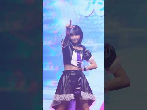 20221217 09 Kiss Kitsune Whatever ever Happen Beep Fancam Focus