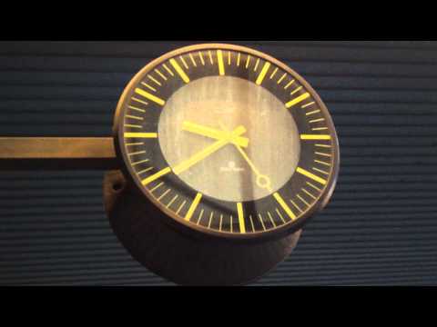 115 -One minute of videoart every day - Time is not real