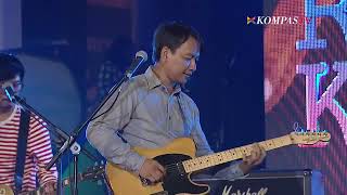 Download lagu Efek rumah kaca laki laki pemalu mp3