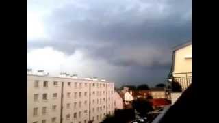 preview picture of video 'orages violents du 27 juillet 2013 moulins 03'
