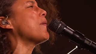 Alicia Keys illusion of bliss voice crack (Meme)