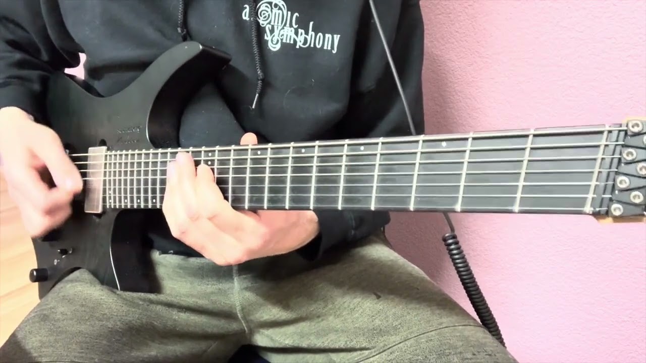 Roberto Barlocci playing the clean-toned Bad Guy guitar riff by Billie Eilish on electric guitar.