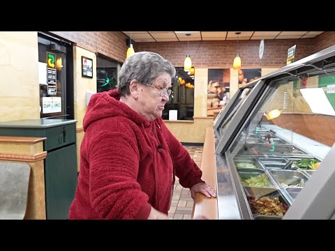 ANGRY GRANDMA GO'S TO SUBWAY!