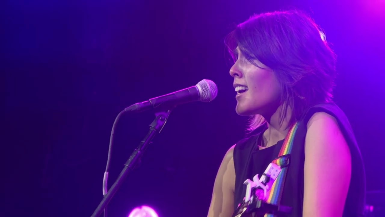 Miniature de la vidéo Tanita Tikaram - As I Love You (Live at AVO Session, Basel, 2011) du film Tanita Tikaram: AVO Session, Basel