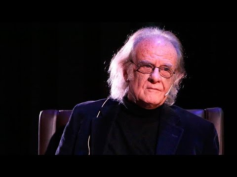 Luis Eduardo Aute: "No hay nada más irracional que la vida, pero tiene una razón de ser"