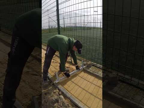 Łata brukarska Mimal - pierwsze testy #paving - ściąganie plantu cz.2 #shorts #brukarzyoutube #mimal