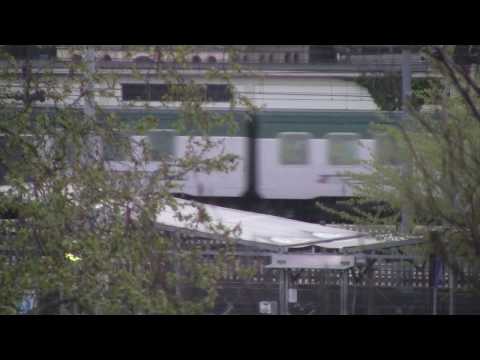 E464+8 piano ribassato Trenord - Monza - 07/04/2020
