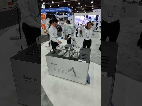 Automate 2023 - Flexiv Rizon 4s - Unplugging Cable