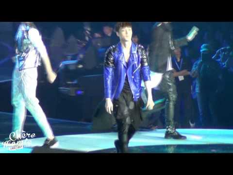 [Chère Mamie]130414 Mengniu Music Awards - LAY