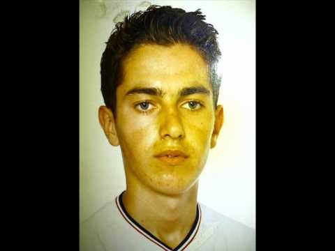 8.ARIF GALIJASEVIC BAUK - SLUSAJ MAJKO MOJU PJESMU.wmv