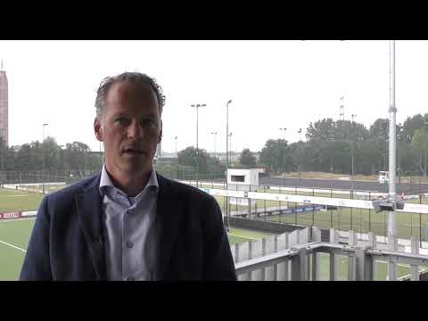 Edel Grass legt twee nieuwe watervelden aan bij hockeyclub Oranje-Rood