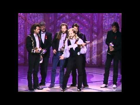 Diamond Rio Wins Top Vocal Group - ACM Awards 1993