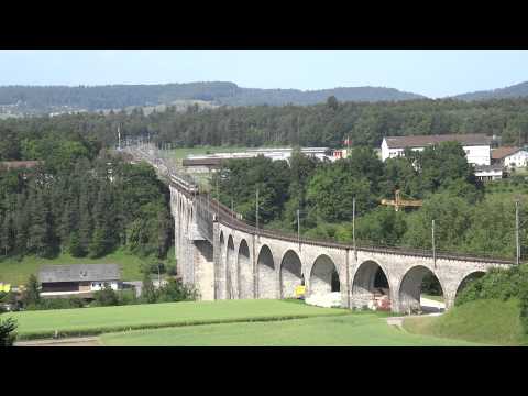 111009 Swiss Express Re 4/4 auf dem Eglisau Viadukt