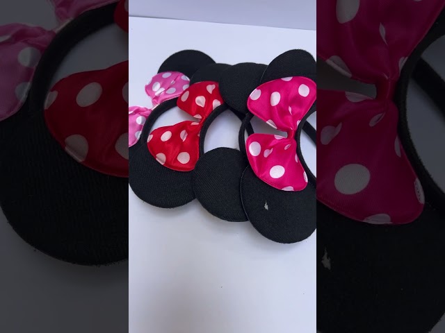 Vídeo relacionado con DRESHOW Minnie Orejas Diademas Ratón Orejas Lentejuelas Lazo Diademas Elástica Ajustable Diadema Purpurina Fiesta Decoración Cosplay Disfraz para Mujer