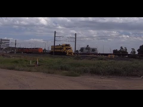 9721V Passing By Williams Landing With CLF4 and CLF2 - 20/2/21