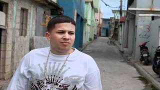 De La Ghetto Feat. Zion - Aguanta Mas [HD].flv