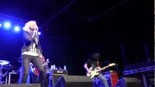 The Nearly Deads - Changeover Live