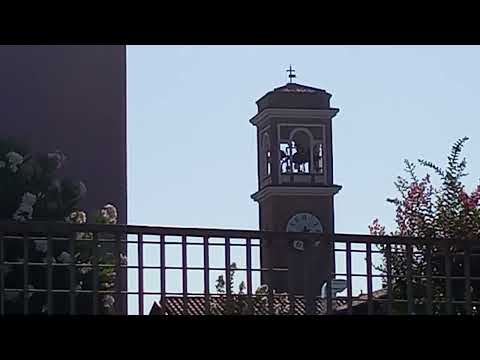 plenum festivo di 5 campane in la.                    chiesa Parrocchiale di sant'angelo di gatteo.