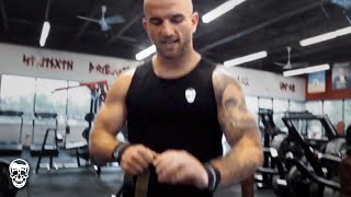 How to Use Lifting Straps For Weightlifting? | Roc Pilon