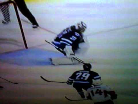 Bobby Butler non-goal Tue. Nov. 29, 2011 vs. Winnipeg