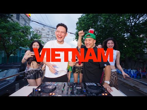 Y3llO B2B DINO | LIVE SET IN VIETNAM 🇻🇳 [4K]