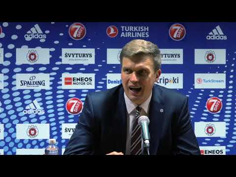 D.Adomaitis apie M.Echodą: prasiženk 5 kartus, sėsk ant suolo, bent bus nauda