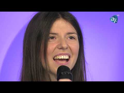 SARAH HANDARIC - DOAMNE, MA PREDAU AZI TIE (Live)