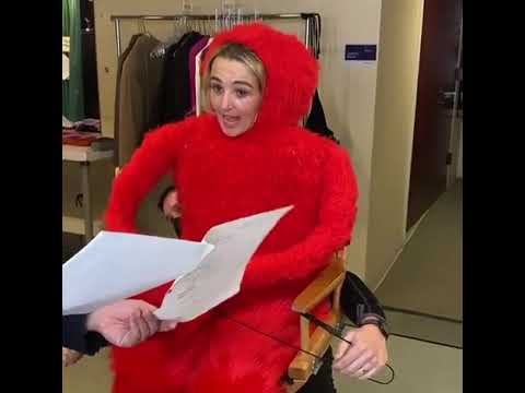 Saturday Night Live: Chloe Fineman as Elmo (Rehearsal)