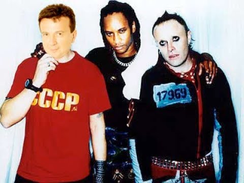 Pupo vs The Prodigy - Smack my Pupo (Radio Divano mash-up)