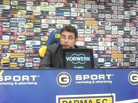 LEONARDI, IN SALA STAMPA, COMUNICA L'ESONERO DI MARINO