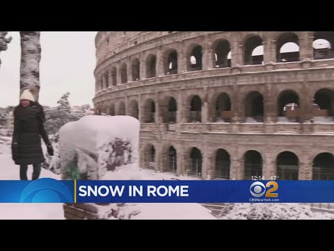 Rare Snowstorm For Italian Capital