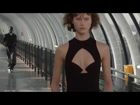 Stella McCartney Fall/Winter 2022 - 2023 show