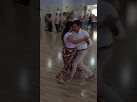 no clube do Centro em Itapeja do Oeste no Paraná.Brasil #shotrs #baile #dancarinos