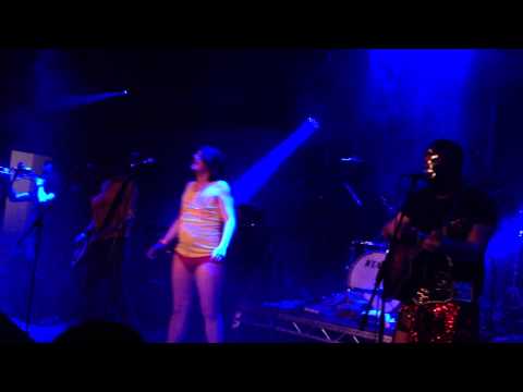 Arse Full Of Chips - Harry Potter Should'a Gone To Specsavers (Live @ Hit The Deck 2012)