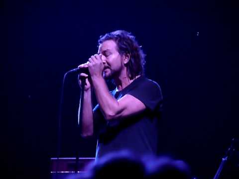 Pearl Jam - Nothingman live in Hartford 5.15.10