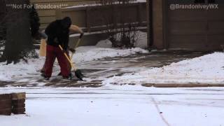 preview picture of video 'November 22nd, 2013 Pratt, Kansas Snow'