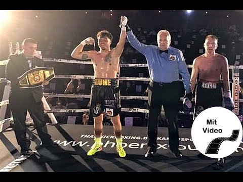 Piergiulio Ruhe holt den Gürtel nach Rinteln