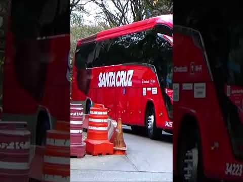 ÔNIBUS SAINDO DO TIETÊ-SP MOVIMENTO INTENSO VIAÇÃO SANTA CRUZ