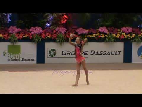 Patricia BEZZOUBENKO (CAN) ball - 2013 Corbeil AA