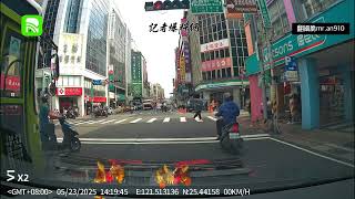 [黑特] 78歲老人集體模仿駕車恐攻?