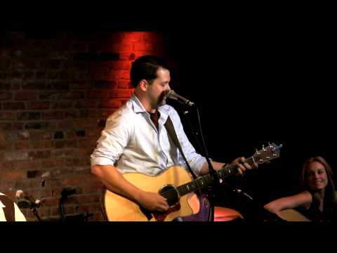 Shaun Ruymen - I got Time Live at the New York Songwriter's Circle