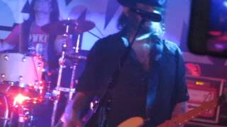 Wayland performing &quot;Fire Down Below&quot; at The Token Lounge 2-11-17