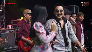 Download lagu Elis Santika - Siapakah - OM.ARMEGA live Buduran Sidoarjo mp3