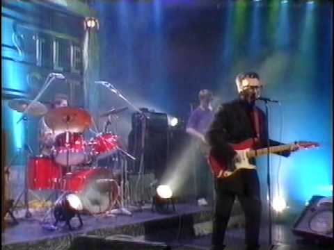 Elvis Costello & the Attractions - Uncomplicated