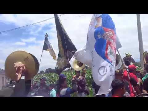 Banda La Tierra de Oaxaca vs Banda Mapache  En San Andrés Cuexcontitlan