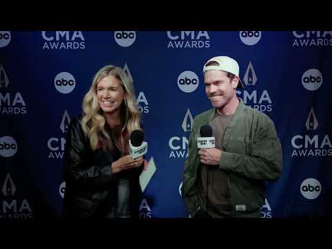 Thumbnail for ​@DustinLynch Says the Country Club Scene Sparked His New Creative Era | CMA Awards Backstage by Dustin Lynch