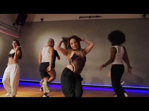 [MIRRORED] Playground - Amanda Araújo Choreography